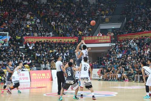 一文读懂大学橄榄球七大碗赛：拥有百年历史 受欢迎程度超NBA