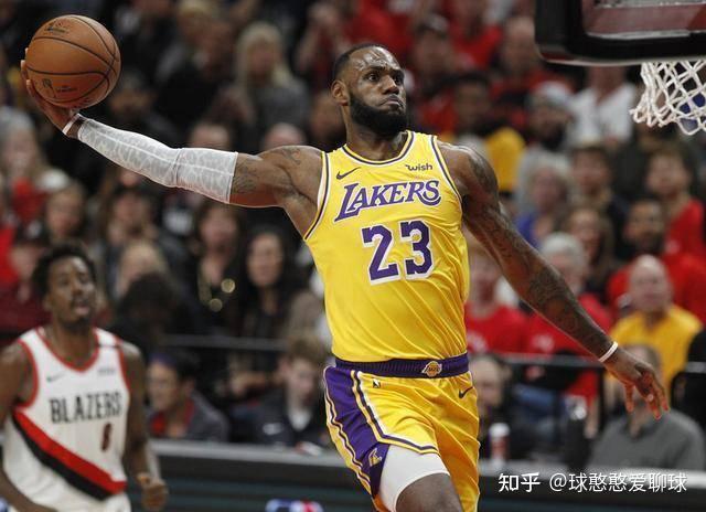 詹姆斯成为 NBA 历史总薪资第一人，你还知道哪些总薪资较高的球员？